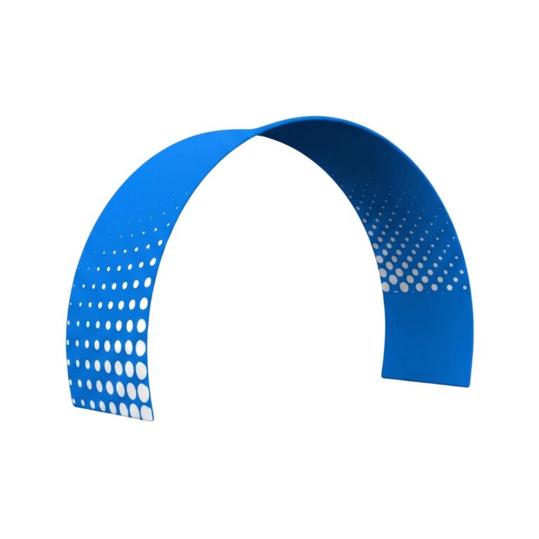 Le portail Revo Arch C est un portail en forme d'arche doté d'une structure modulaire composée de tubes en aluminium.